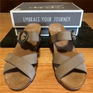 Dansko Susie Women’s Taupe Nubuck Wedge Sandals  Comfort Shoes Sz 9/40